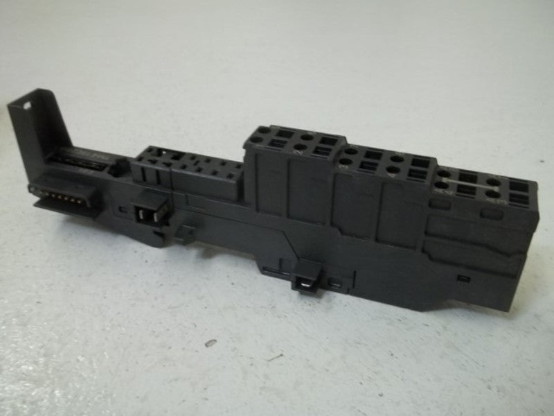 SIEMENS 6ES7 193-4CA50-0AA0 TERMINAL MODULE (5  IN BOX)  NSMP