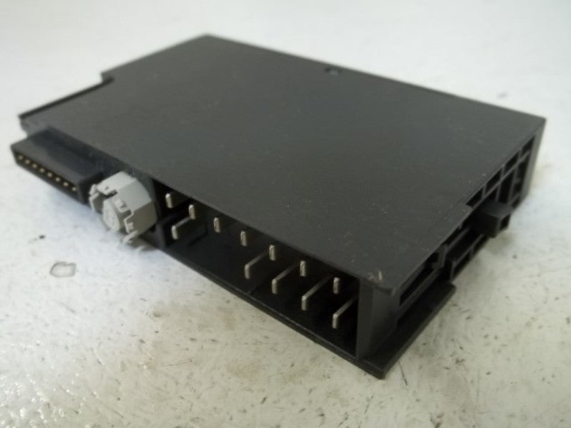 SIEMENS 6ES7 132-4BD32-0AA0 DIGITAL OUTPUT (5 IN BOX)  NSMP
