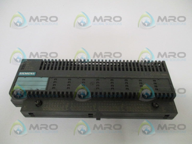 SIEMENS SIMATIC S7 6ES7132-0BL01-0XB0 DIGITAL OUTPUT MODULE  UNMP