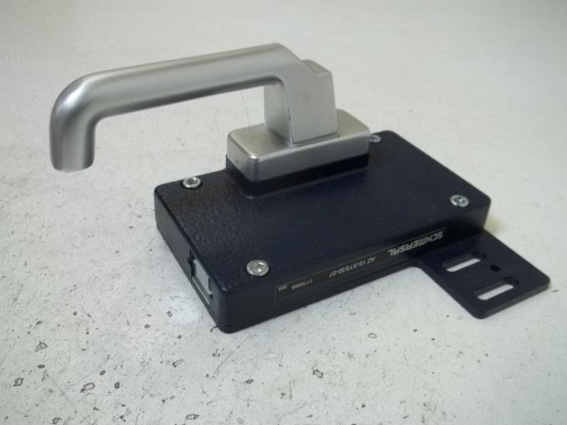 SCHMERSAL AZ 16-STS30-07 OUTSIDE DOOR HANDLE  NSMP