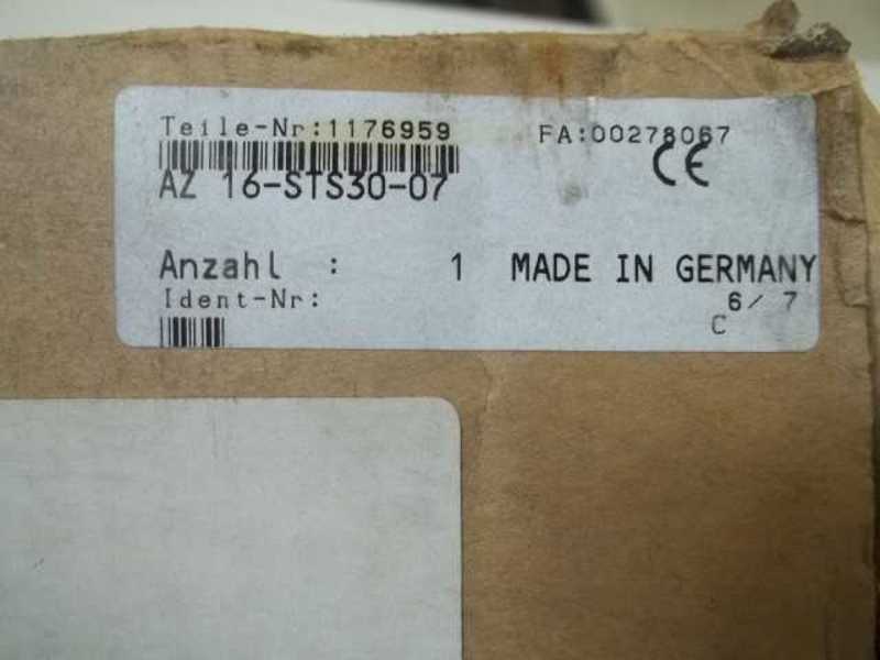 SCHMERSAL AZ 16-STS30-07 OUTSIDE DOOR HANDLE  NSMP