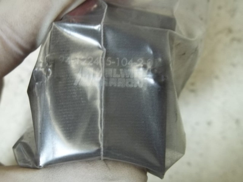 LOT OF 20 CARBON PRODUCTS 94-122415-104-2-01 BRUSH CARBON NSNP IN A BAG