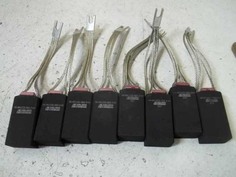 LOT OF 8 CARBON PRODUCTS 39-981225-582-3-01 BRUSH CARBON NSNP