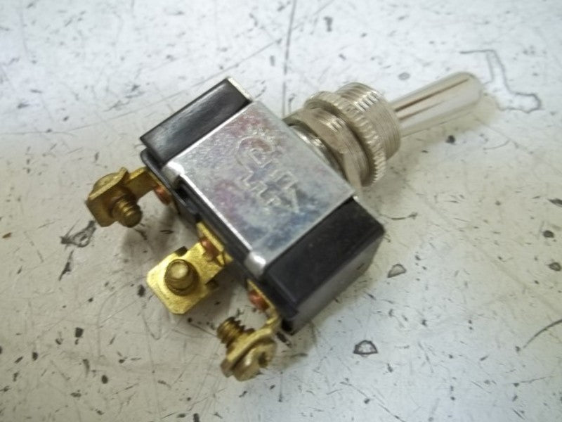 COLE HERSEE CO. 5584 TOGGLE SWITCH  NSMP