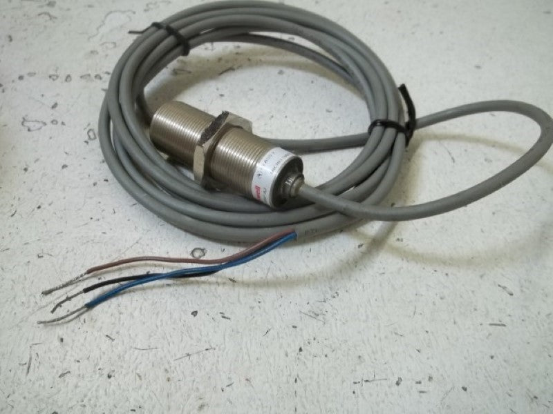 hOHEYWELL A992AA18APA2 PROXIMITY SWITCH  UNMP