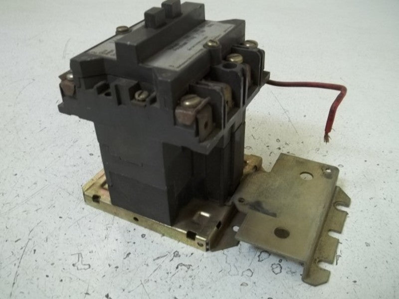 WESTINGHOUSE A200M1CX STARTER CONTACTOR  UNMP
