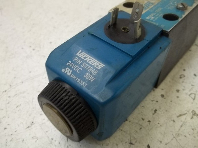 VICKERS DG4V-3-7C-Z-M-U-H7-60 872179 SOLENOID VALVE  UNMP