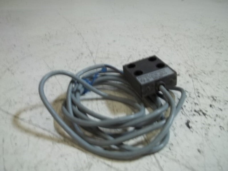 EUCHNER FG5X04AW220 PRXIMITY SENSOR  UNMP