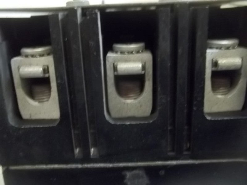 GENERAL ELECTRIC TED134Y100 CIRCUIT BREAKER  UNMP