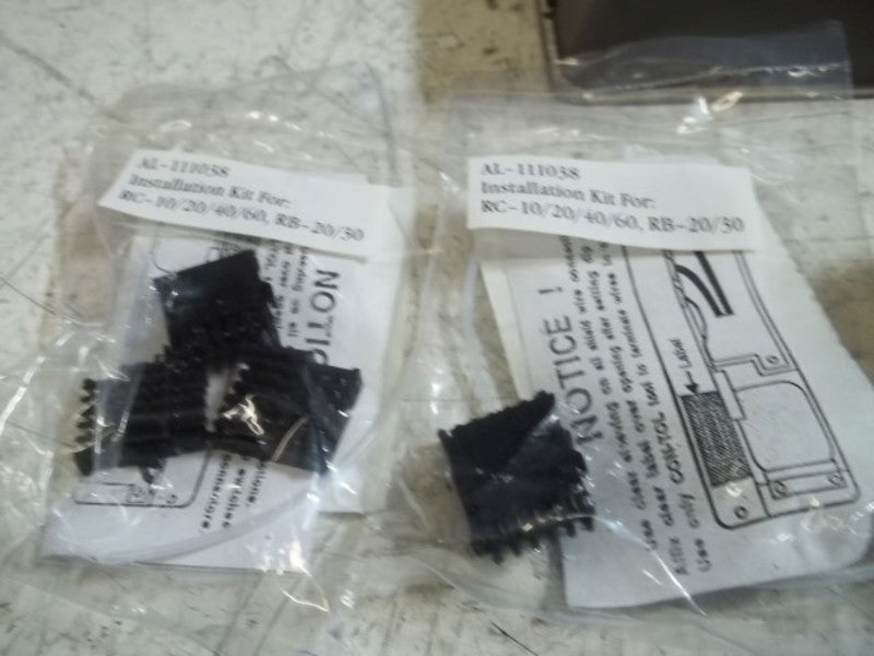LOT OF 2 300100 CARD READER NSMP