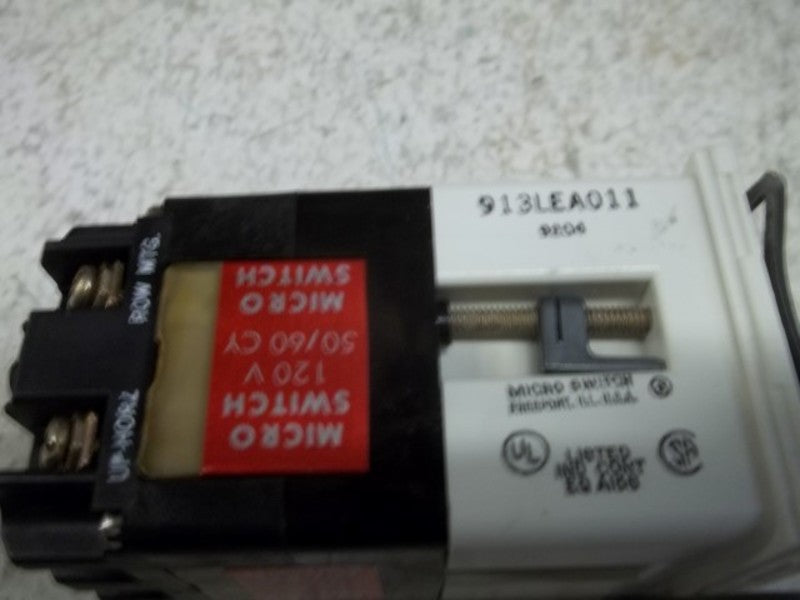 MICRO SWITCH 913LEA-011 CONTROL SWITCH 120VA  NSMP