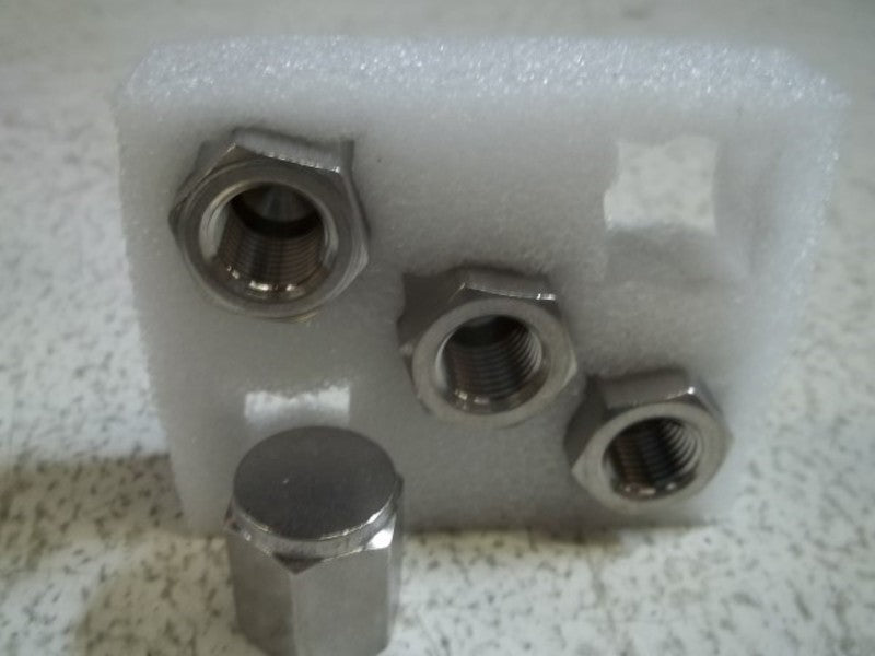 LOT OF 4 CAJON SS-4-CP PIPE CAP 1/4" NSMP