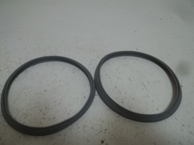 LOT OF 2 KRONES 8653082E RUBBER SEALS NSNP