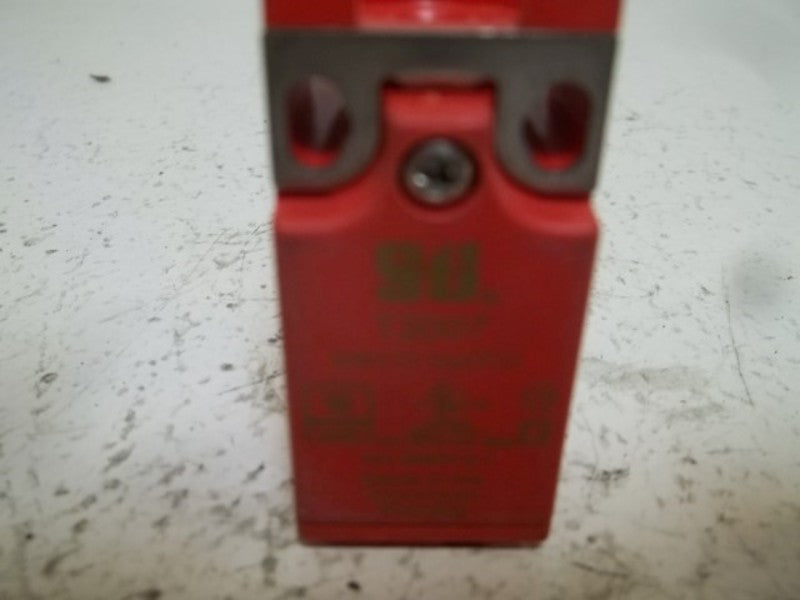 STI T2007 44521-1040 SAFETY SWITCH  UNMP