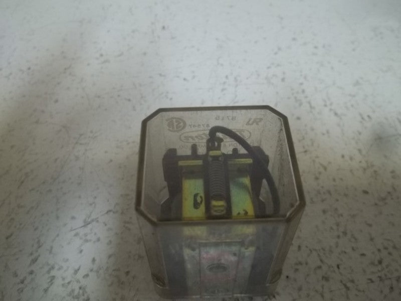 LOT OF 2 DAYTON 5X835 RELAY 13A 28VDC UNMP