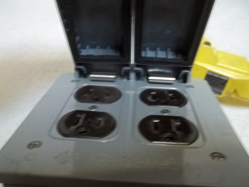 TRC 14880IM4D4 PLUG RECEPTACLE  UNMP