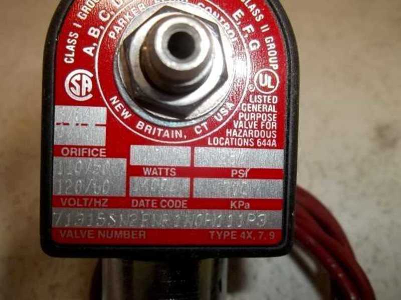 PARKER 71315SN2ENR1N0H111P3 SOLENOID VALVE 110/50 120/60  NSMP