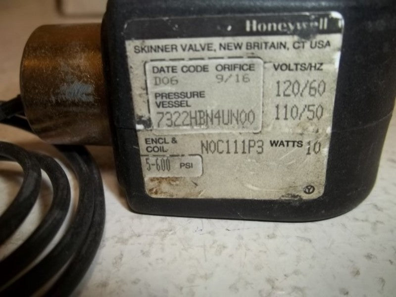 HONEYWELL 7C111P3451SHF7 SKINNER VALVE 120/60 110/50  UNMP