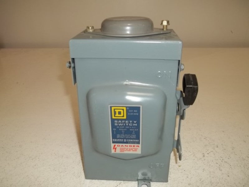 SQUARE D D221NR6 FUSIBLE SAFETY SWITCH  UNMP