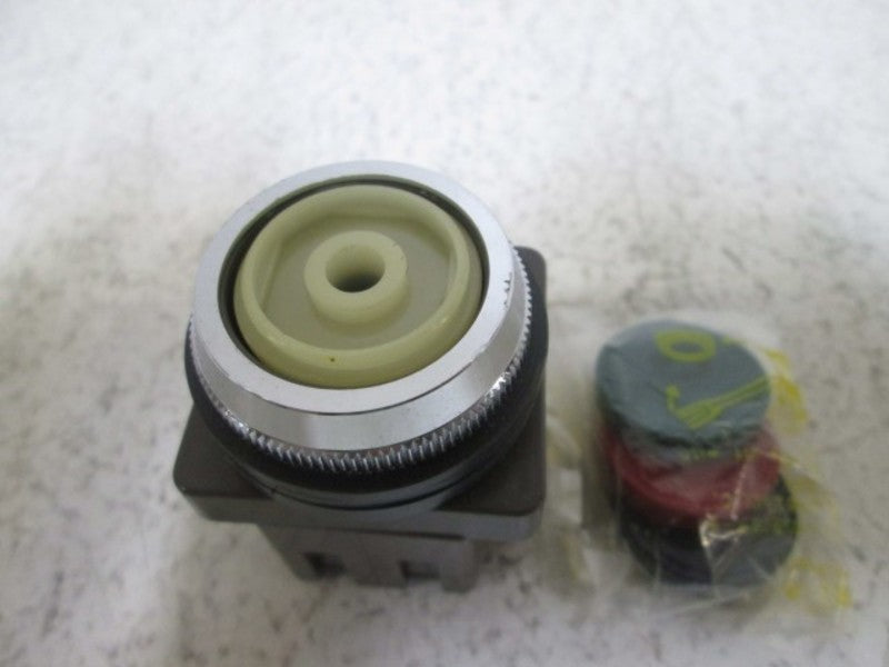 IZUMI ABN111 PUSHBUTTON WITH CAPS 10AMP 600V  NSMP