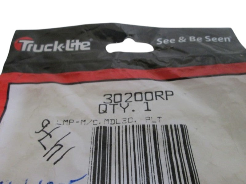 TRUCK-LITE 30200RP CLEARANCE/MARKER LAMP RED  NSNP IN A BAG