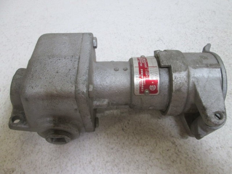 CROUSE-HINDS CES-2214 120/240V  UNMP