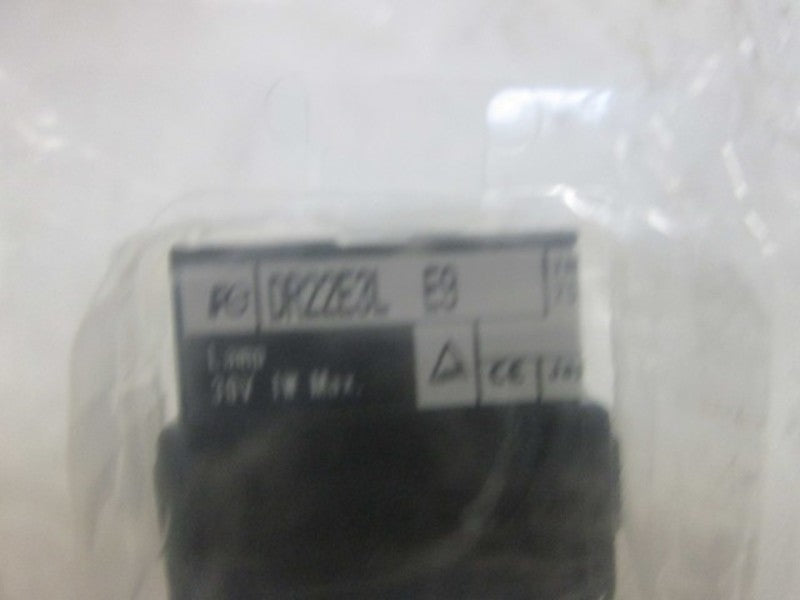 FUJI DR22E3L-E9G GREEN INDICATOR PILOT  NSNP IN A BAG