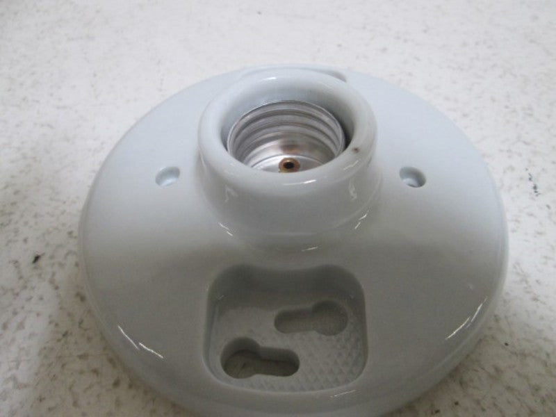 LEVITON 5C406 LAMP HOLDER 660 WATT  NSMP
