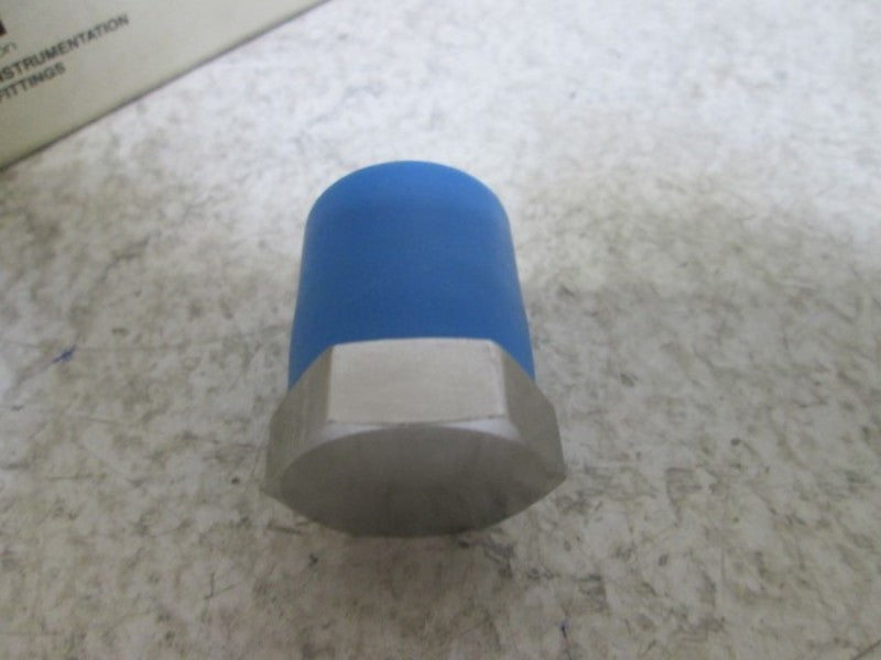 LOT OF 5 PARKER 10-PNZ-SS CPI FITTING NSMP