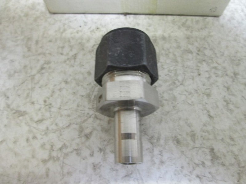 LOT OF 5 PARKER 6-8 TRBZ-SS REDUCER NSMP