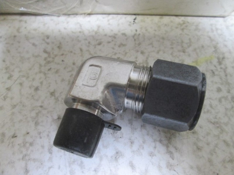 LOT OF 6 PARKER 8-4 CBZ-SS MALE ELBOW NSMP