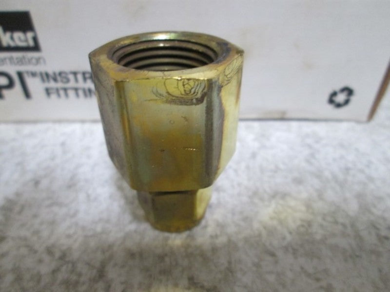 LOT OF 10 PARKER 6-8 GBZ-B BRASS FEMALE CONNECTOR NSMP