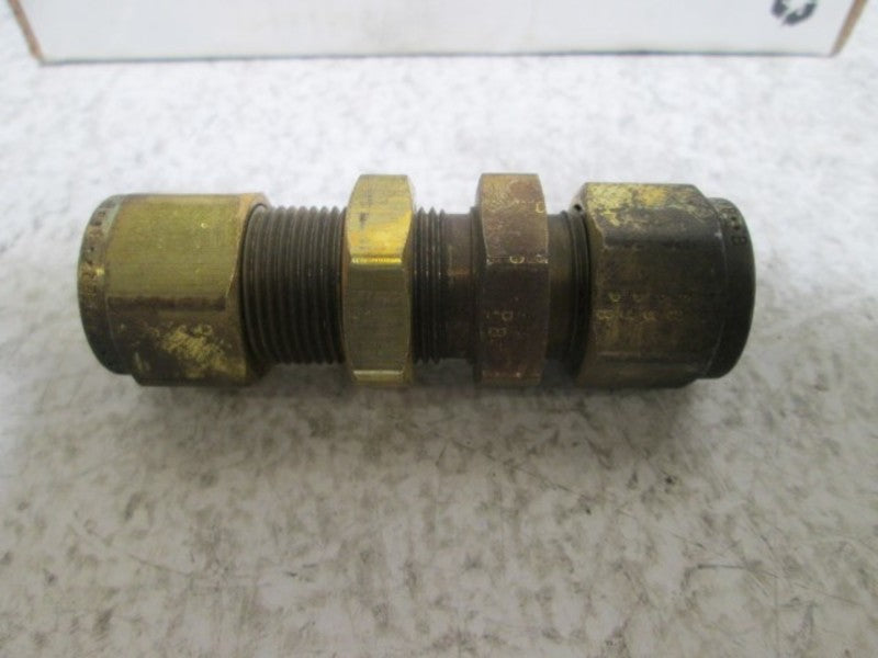 LOT OF 9 PARKER 8-8 WBZ-B BULKHEAD BRASS UNION  NSMP