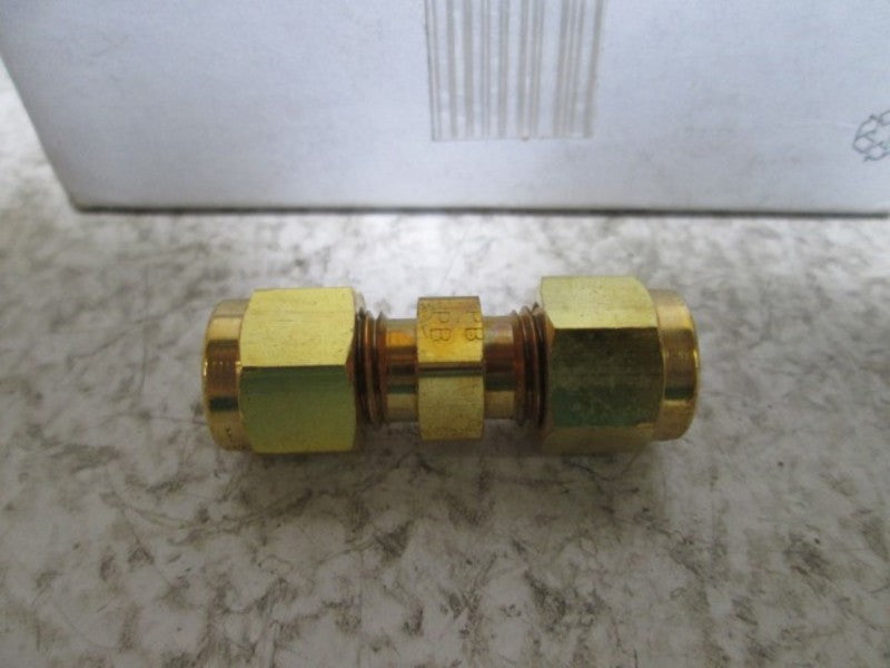 LOT OF 20 4-4 HBZ-B CPI UNION FITTING NSMP
