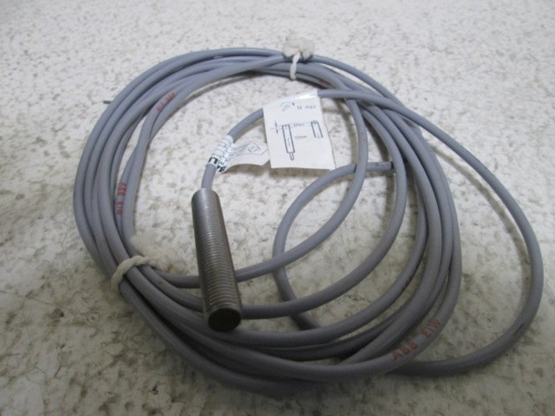 BALLUFF BES 516-324-E0-C-03 PROXIMITY SENSOR  UNMP