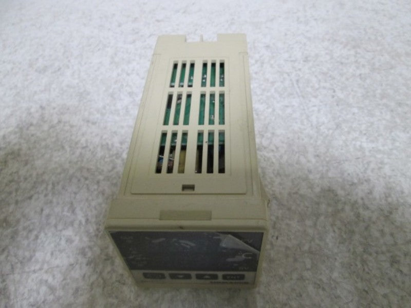SHIMADEN SR71-8Y1-0C DIGITAL CONTROLLER  NSNP