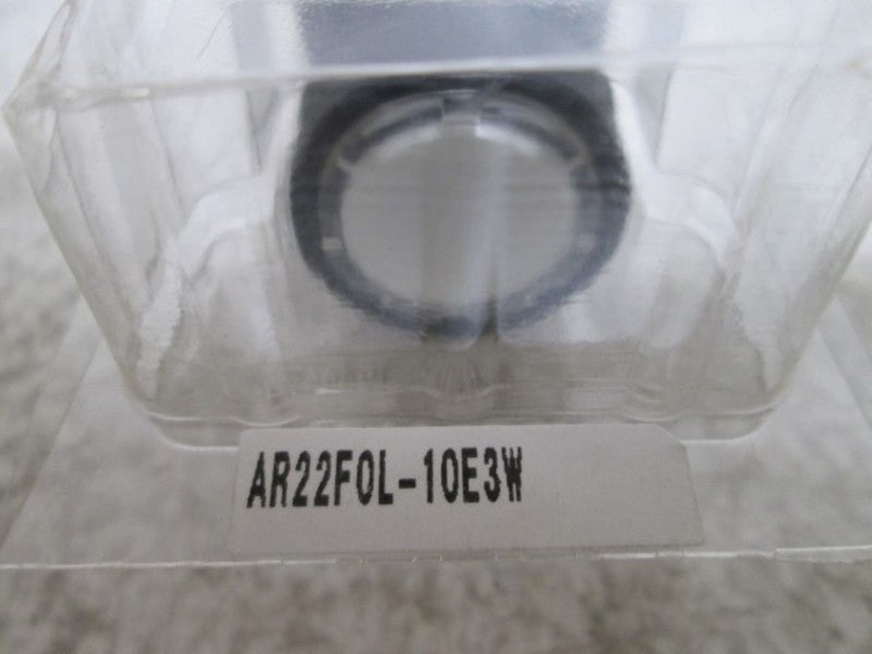 FUJI AR22F0L-10E3W PUSHBUTTON WHITE  ORIGINAL PACKAGE