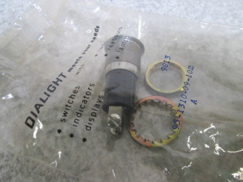 DIALIGHT 95-1310-09-102 LAMP SOCKET  NSNP IN A BAG