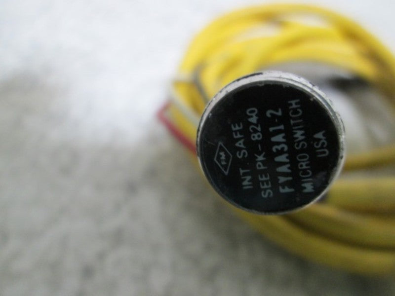 INT SAFE FYAA3A12 PROXIMITY SWITCH  UNMP