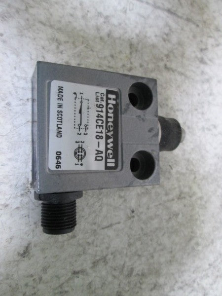 HONEYWELL 914CE18-AQ MINIATURE ENCLOSED SWITCH  UNMP