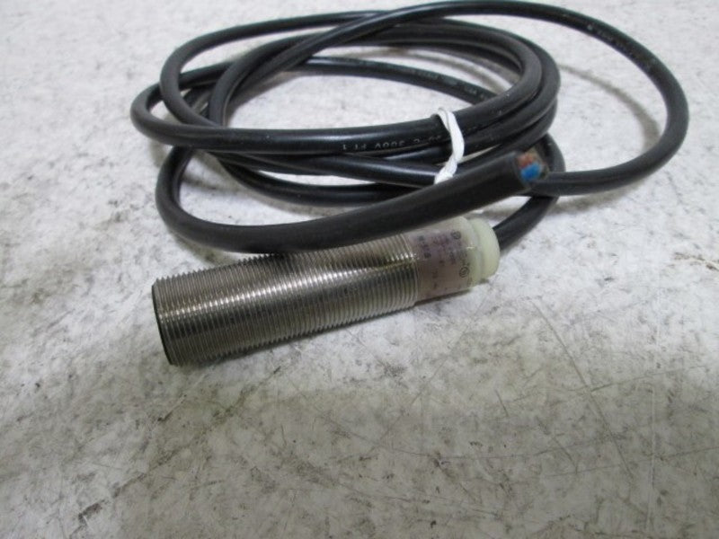 CUTLER HAMMER E57LAL18T111 PROXIMITY SWITCH W/CABLE  UNMP