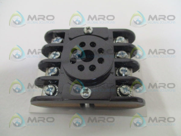 MICRO SWITCH FE-LCR0 RELAY SOCKET 8 PIN  NSMP