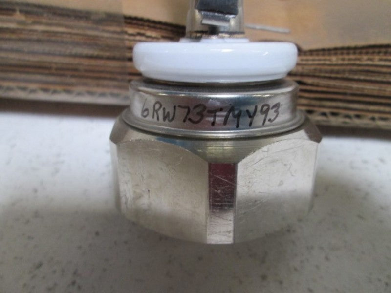 LOT OF 3 SEMICONDUCTOR 6RW73TMY93 NSNP