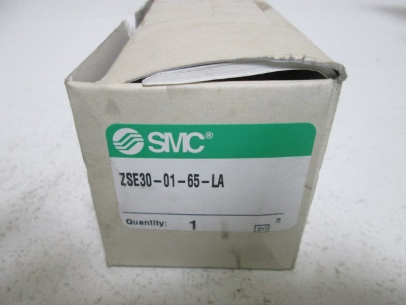SMC ZSE30-01-65-LA NSMP