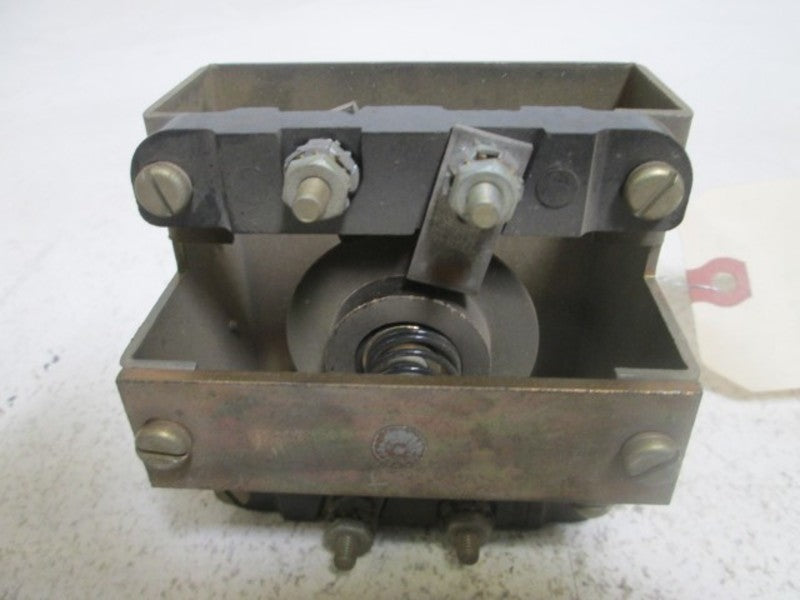 WESTINGHOUSE F15-025 PUSHBUTTON STATION  NSMP