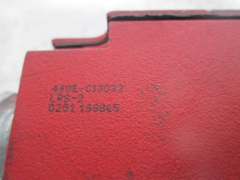 ALLEN BRADLEY 440E-C13033 SAFETY CABLE PULL SWITCH  UNMP