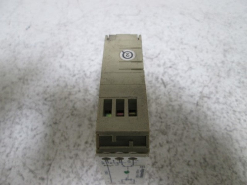 WEIDMULLER EGO-4-110V RELAY MODULE SIN RAIL MOUNT  UNMP