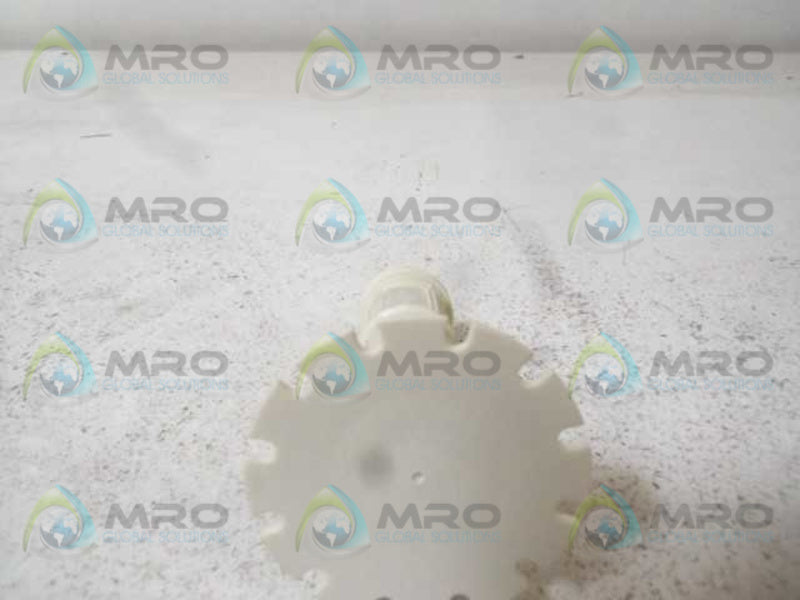 LOT OF 4 SCHRADER BELLOWS 035367203  NSMP