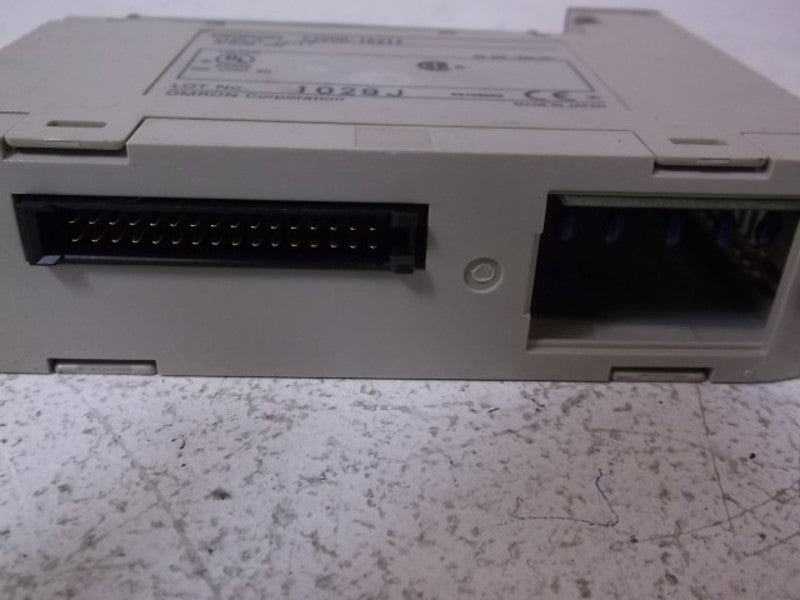 OMRON C200H-ID211 INPUT MODULE 8 POINT  UNMP