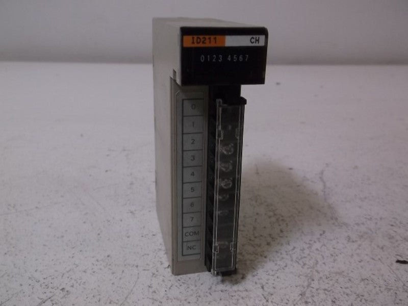 OMRON C200H-ID211 INPUT MODULE 8 POINT  UNMP